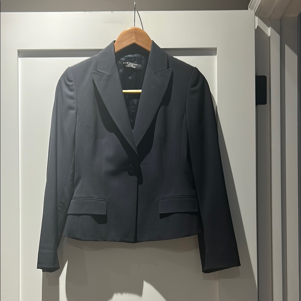 Elie Tahari Navy Blue Slim-Fit Blazer